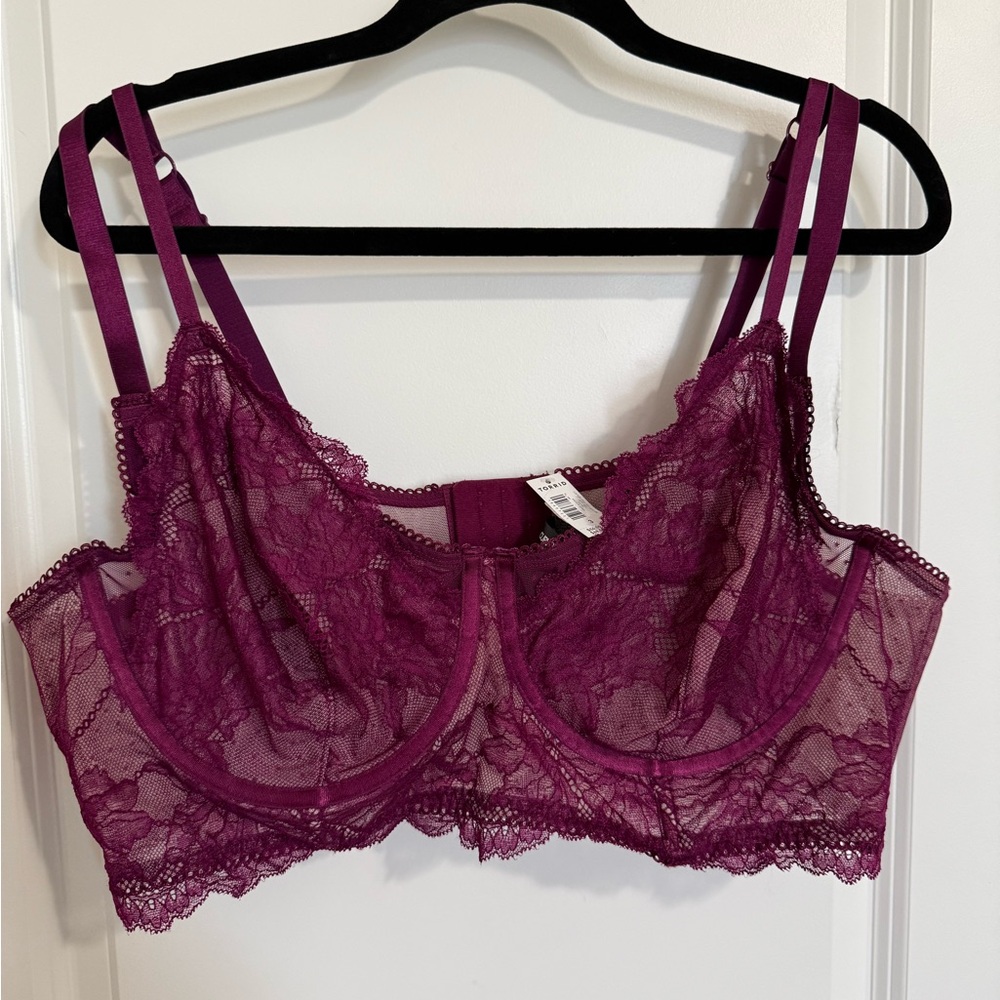 Elegant Lace Bralette in Purple